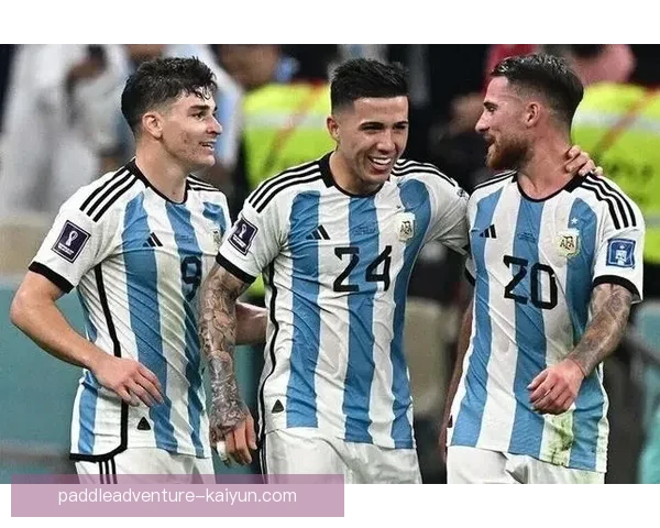 阿圭罗助力球队再创辉煌，表现亮眼继续引领进攻潮流