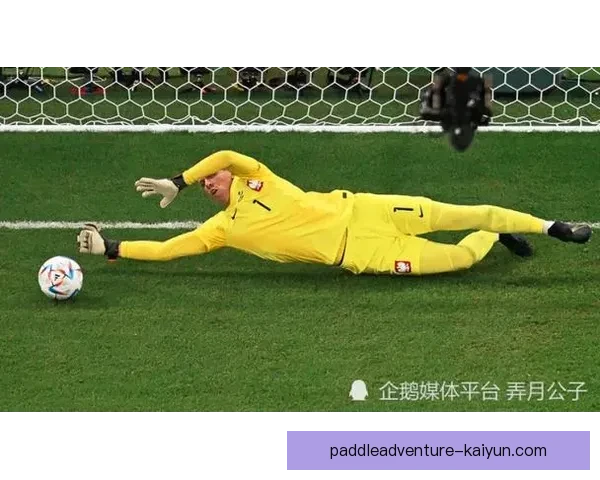 波兰华沙氛围依旧热烈，球迷期待球队在新赛季中的表现稳健